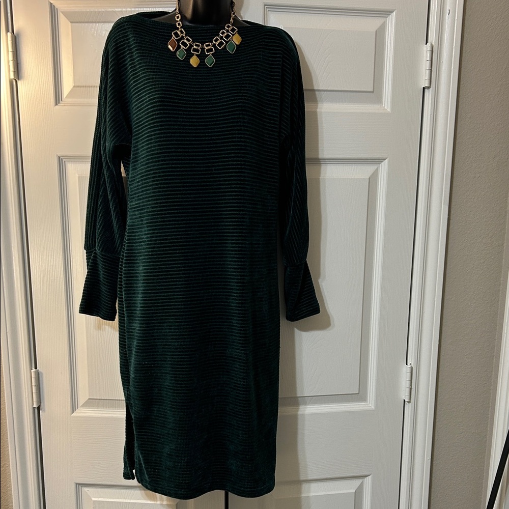 Gorgeous  Green Ribbed Dress